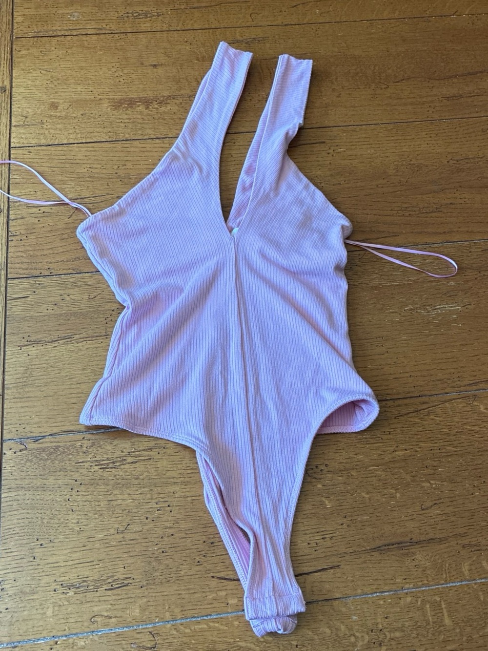 Astr Ribbed Pastel pink V-Neck Bodysuit